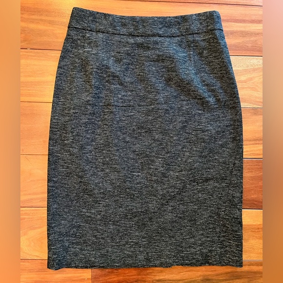 Theory Dresses & Skirts - Theory Black‎ Tweed Wool Blend Skirt
